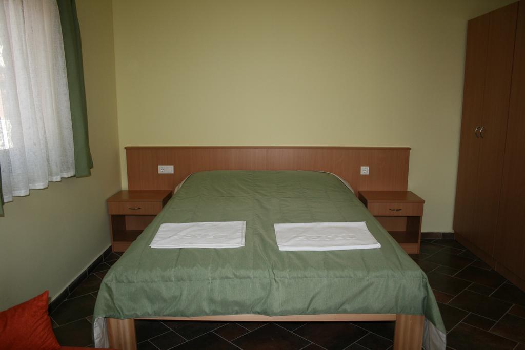 Matra Kemping Apartmanok Матрафюред Номер фото